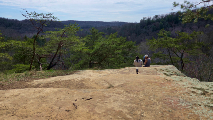Airplaine Rock: Sitting on the edge of the earth.